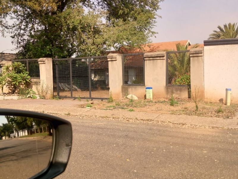 House For Sale in Silverton, Pretoria - Photo 1