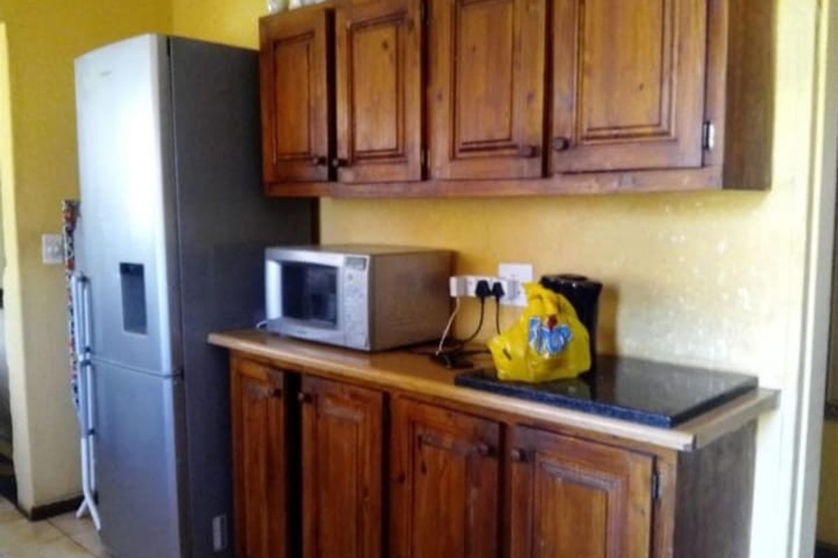 House For Sale in Silverton, Pretoria - Photo 5