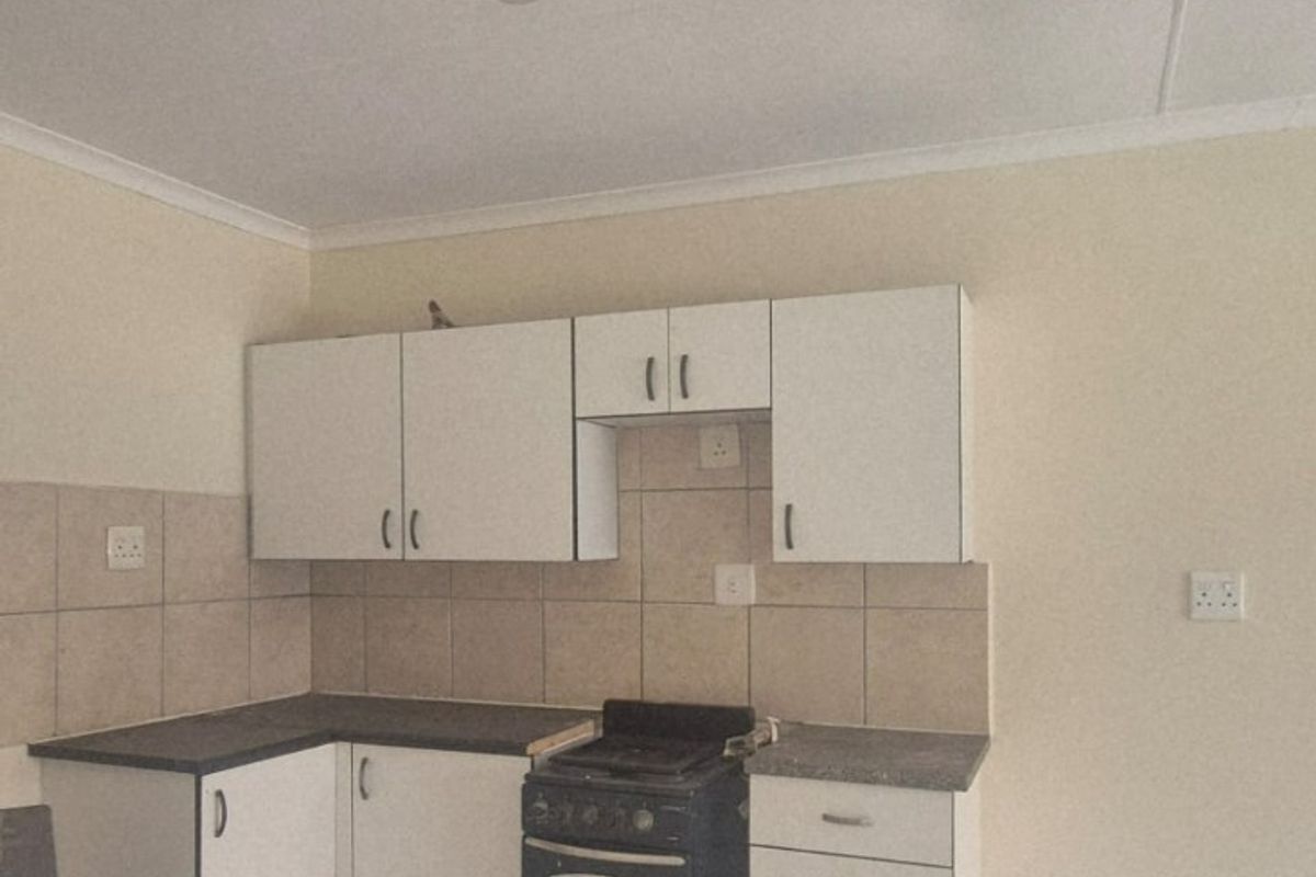 Apartment To Rent in Rustenburg, North West - Photo 2