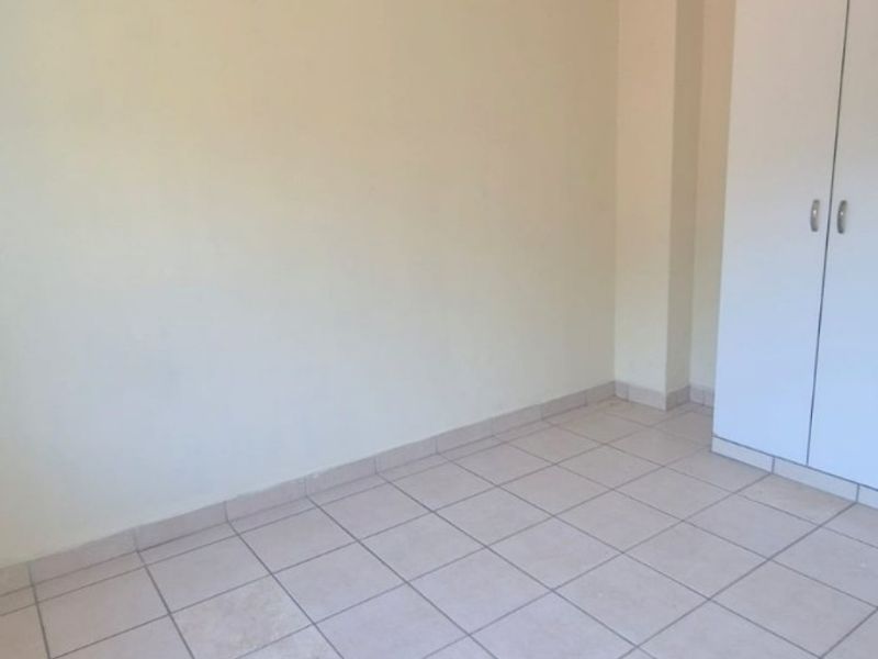 Apartment To Rent in Rustenburg, North West - Photo 6