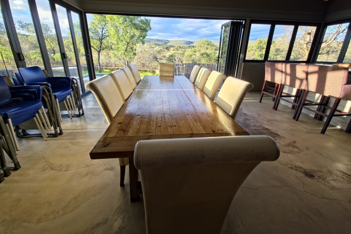 Zwartkloof - Five bedroom home with spectacular Waterberg Mountain views - Fully Furnished - Photo 4