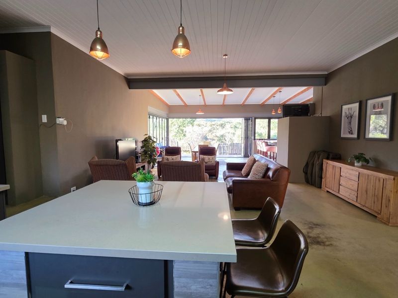Zwartkloof - Five bedroom home with spectacular Waterberg Mountain views - Fully Furnished - Photo 8