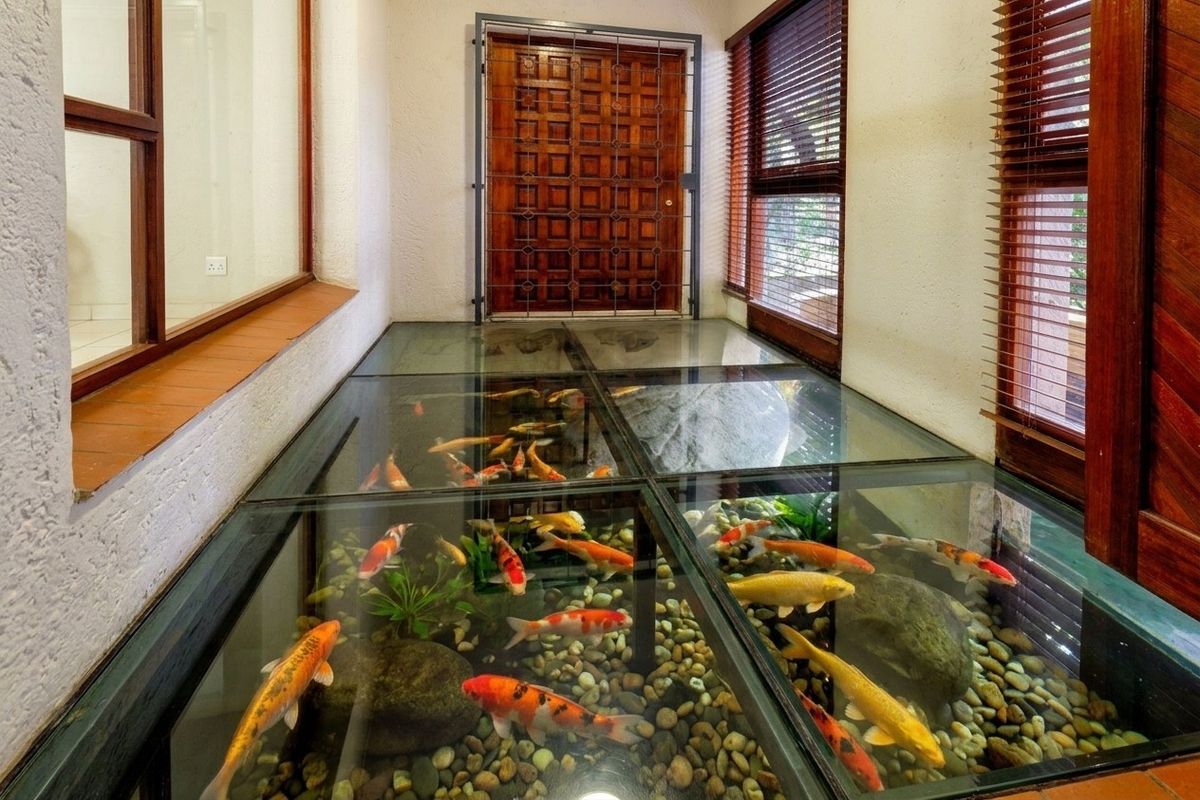 Potential plus Potential is what we see in this spacious 6 bedroom house, priced to sell. - Photo 3
