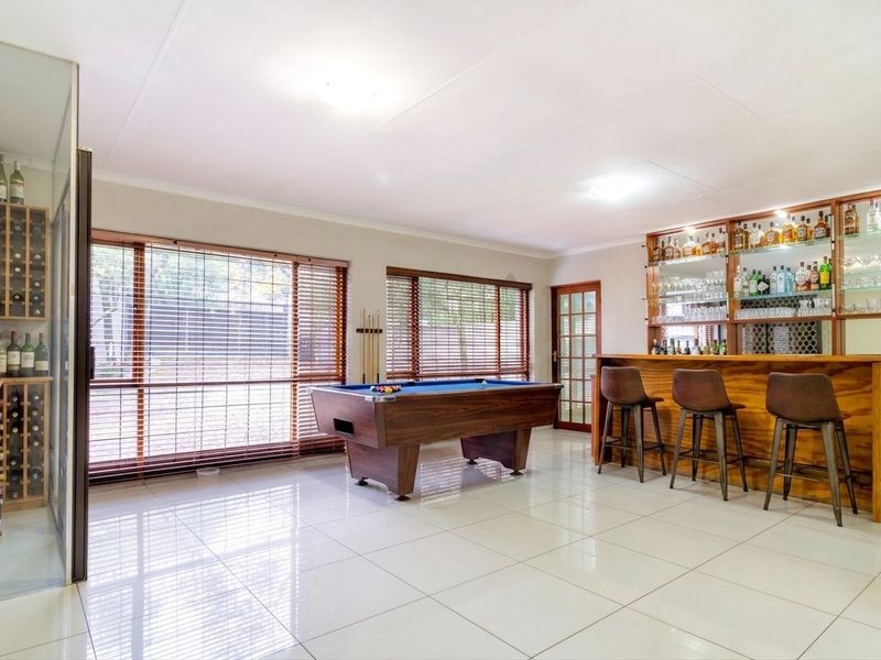 Potential plus Potential is what we see in this spacious 6 bedroom house, priced to sell. - Photo 5