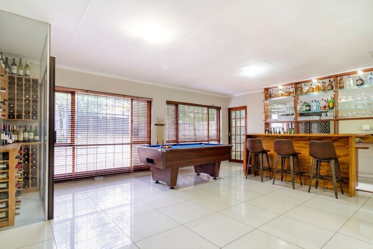 Potential plus Potential is what we see in this spacious 6 bedroom house, priced to sell. - Photo 5