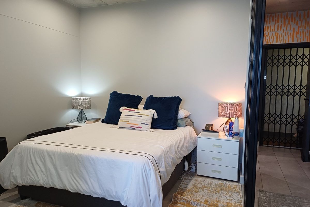 ONE BEDROOM APARTMENT FOR SALE IN TABLE VIEW - Photo 4