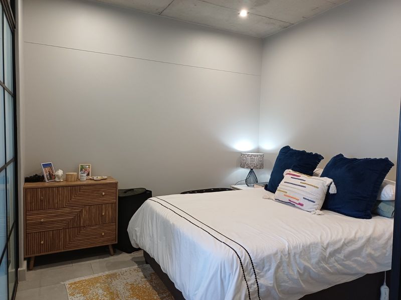 ONE BEDROOM APARTMENT FOR SALE IN TABLE VIEW - Photo 5