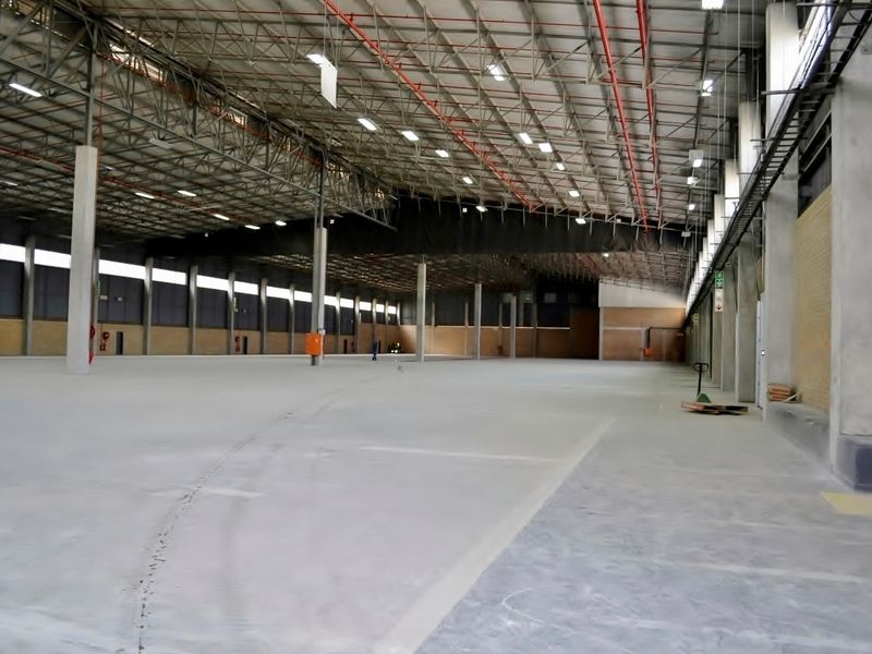 MAGNIFICENT 7821 SQM WAREHOUSE AND OFFICES, A WORLD CLASS LOGISTICS FACILITY IN PRESTIGIOUS, SOUGHT - Photo 10