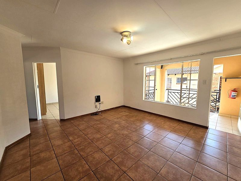 Neat 2 Bedroom Apartment for Sale in Montana - Photo 6