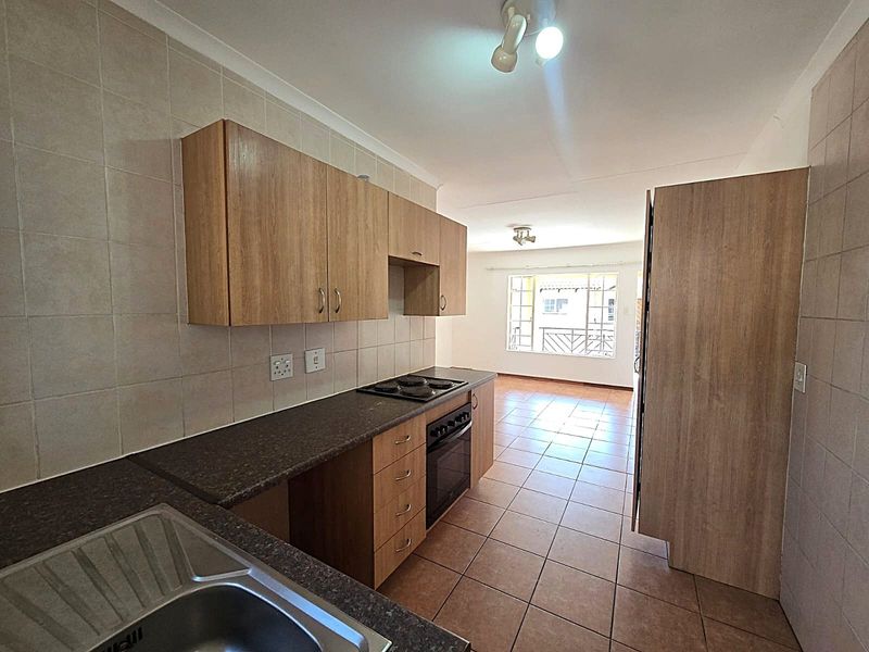 Neat 2 Bedroom Apartment for Sale in Montana - Photo 5