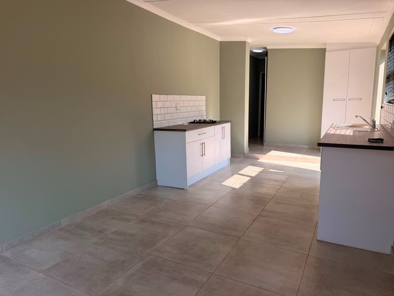 Modern One Bedroom Cottage for Rent - Photo 5