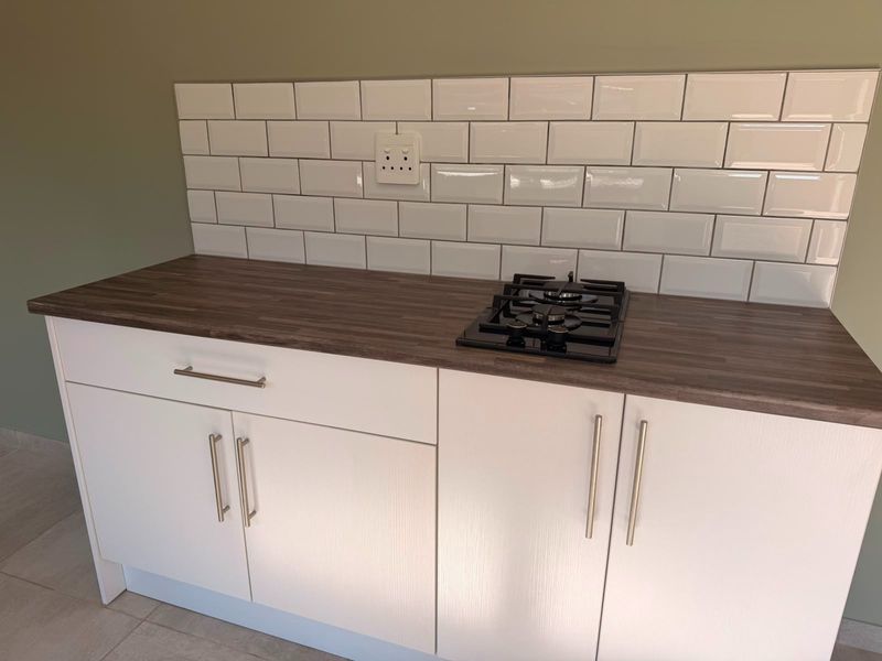 Modern One Bedroom Cottage for Rent - Photo 7
