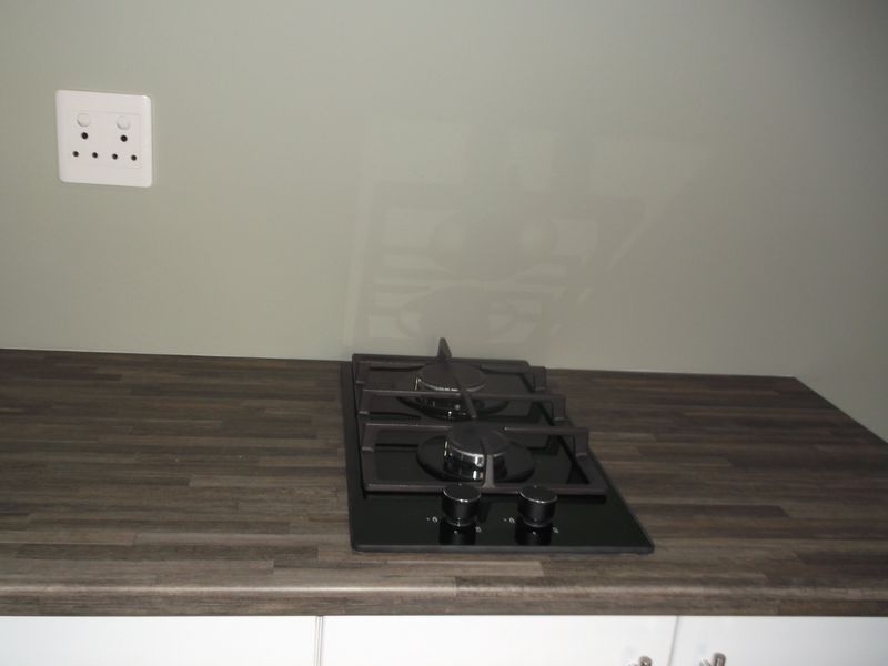 Modern One Bedroom Cottage for Rent - Photo 7
