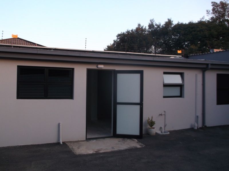 Modern One Bedroom Cottage for Rent - Photo 1
