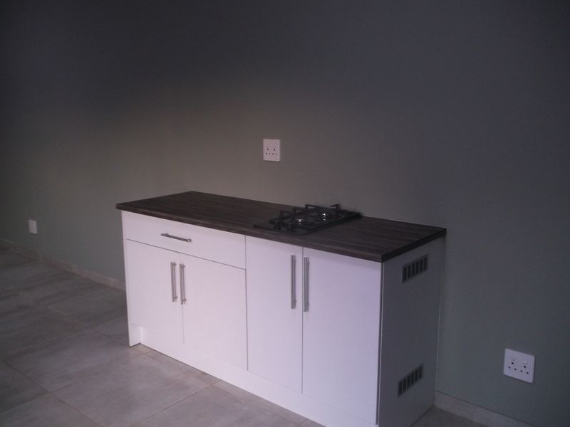 Modern One Bedroom Cottage for Rent - Photo 8