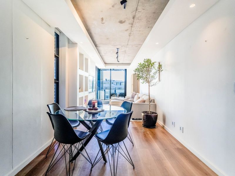 Apartment For Sale in Sea Point, Cape Town - Photo 10
