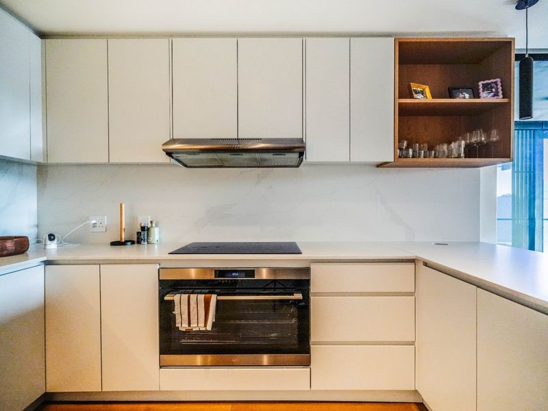Apartment For Sale in Sea Point, Cape Town - Photo 7