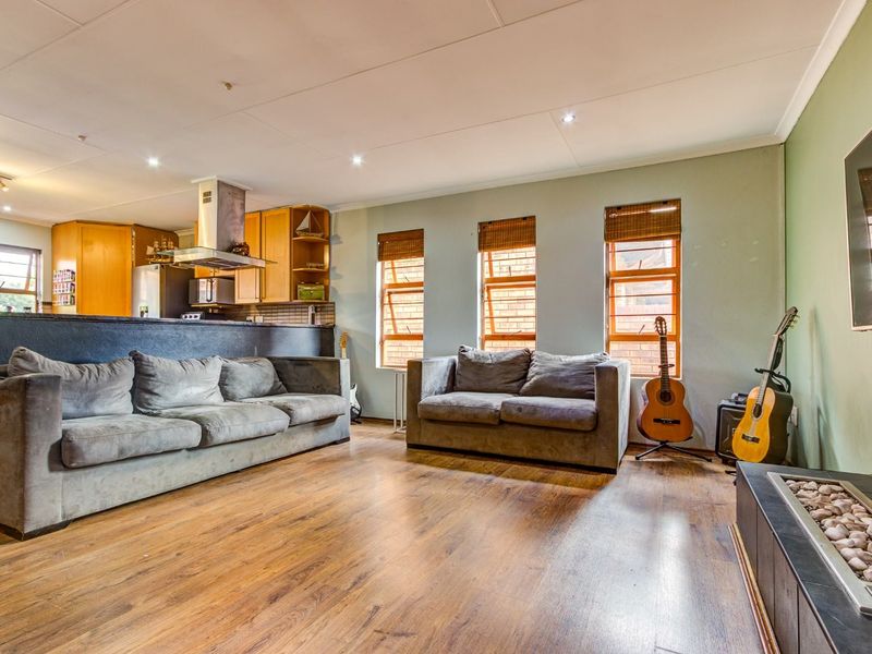 House For Sale in Van Riebeeck Park, Kempton Park - Photo 4