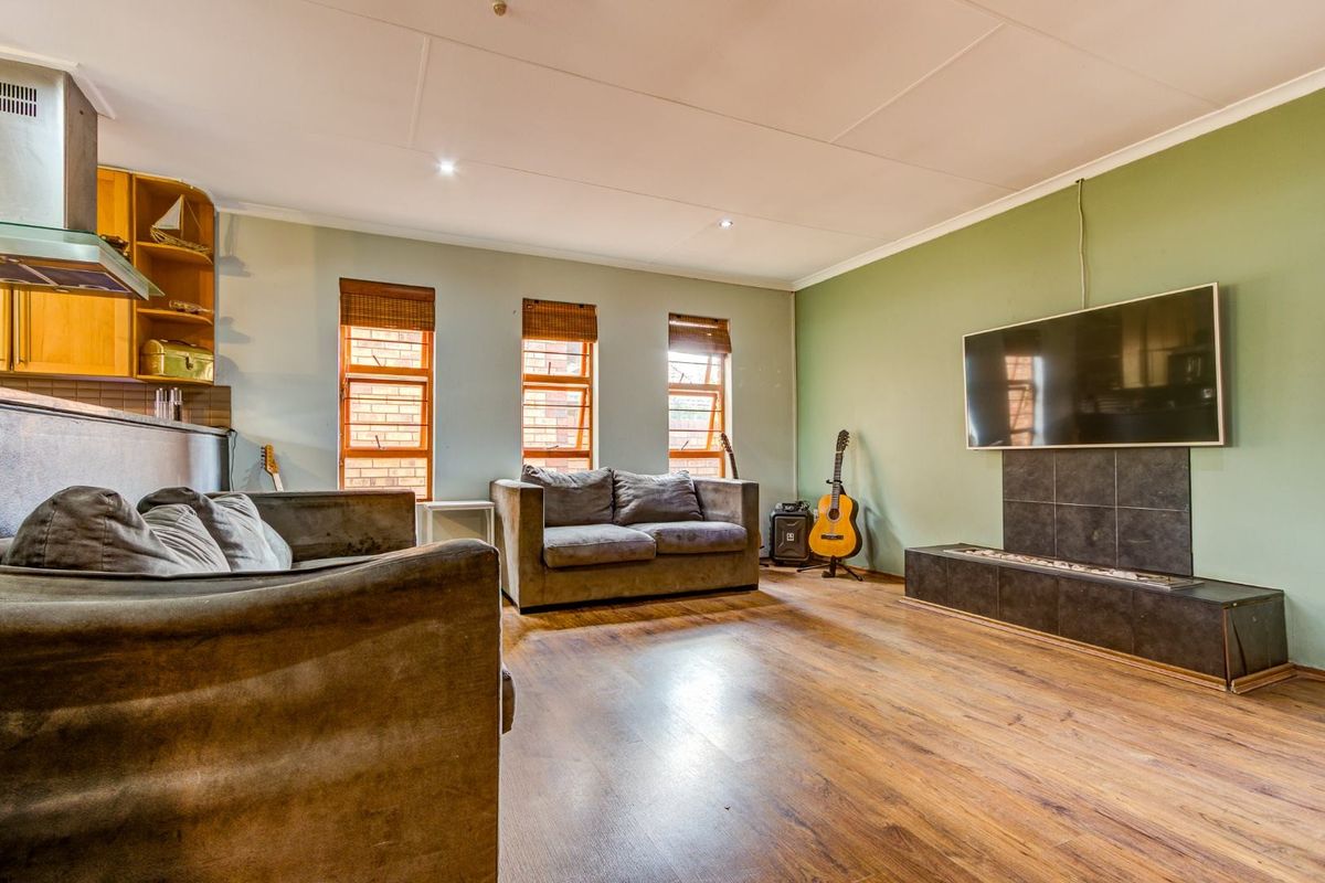 House For Sale in Van Riebeeck Park, Kempton Park - Photo 5