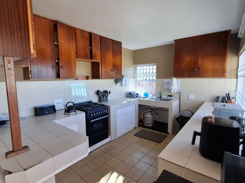 MR710113 - Massive opportunity investment property - Photo 5