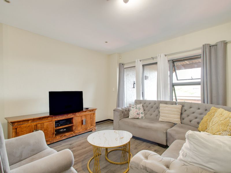 Apartment For Sale in Sandown, Sandton - Photo 6