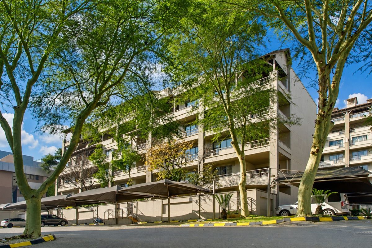 Apartment For Sale in Sandown, Sandton - Photo 2