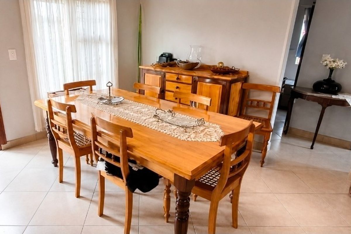Secure Family Living in the Most Sought-After Estate in Town - Photo 4