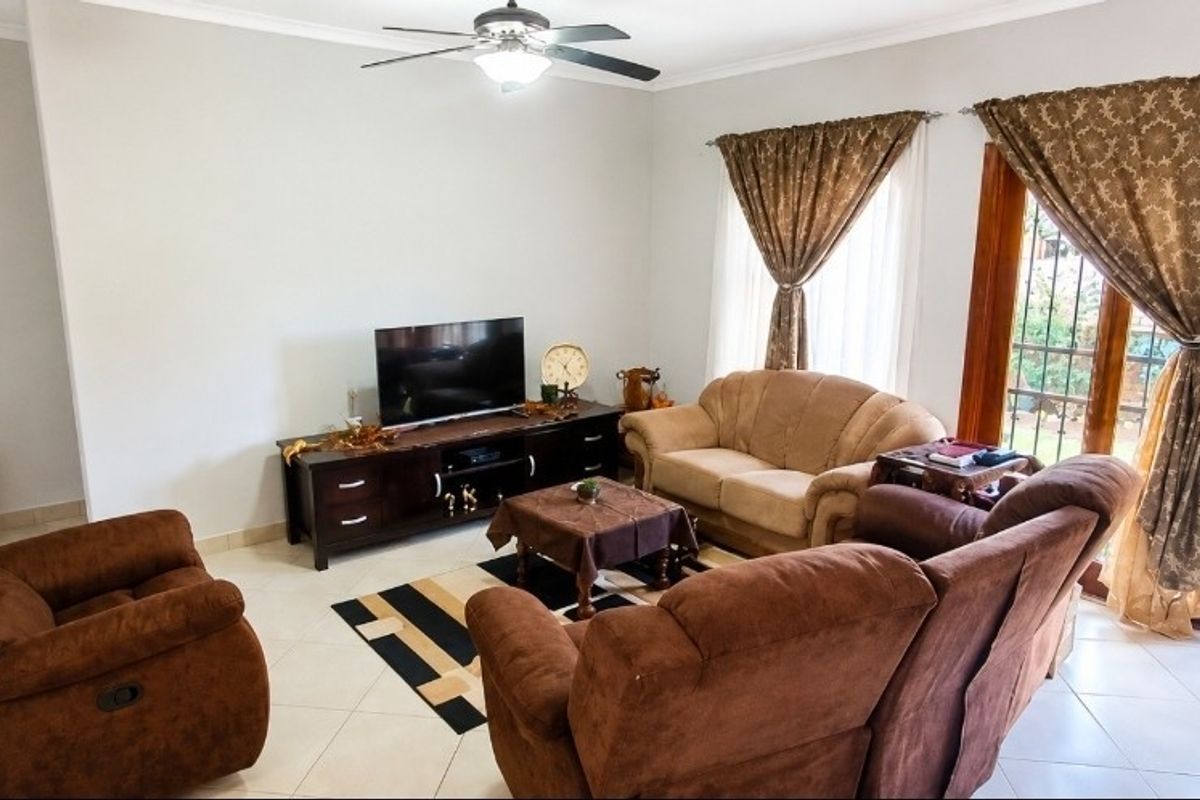 Secure Family Living in the Most Sought-After Estate in Town - Photo 3