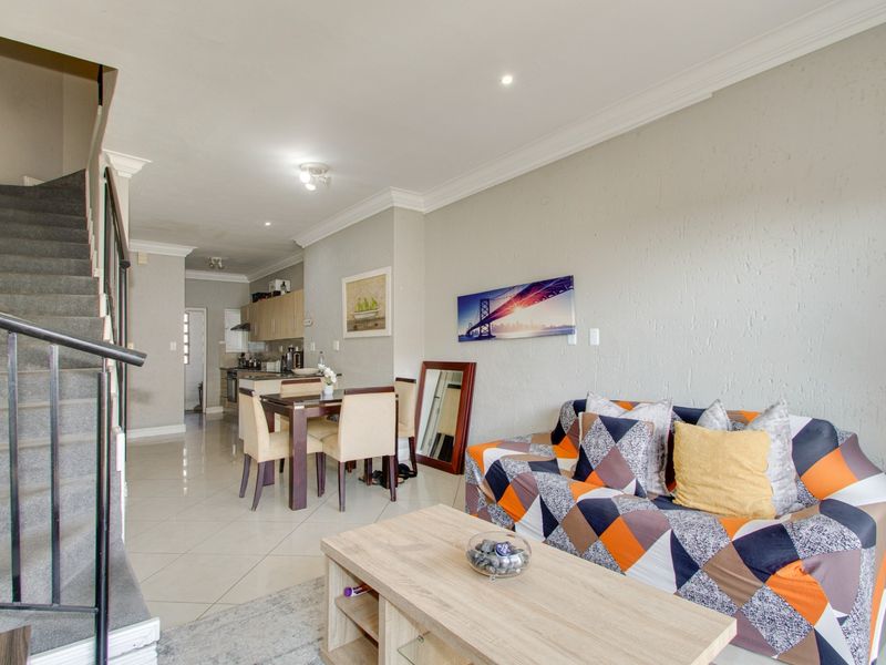 Apartment For Sale in Morningside, Sandton - Photo 5