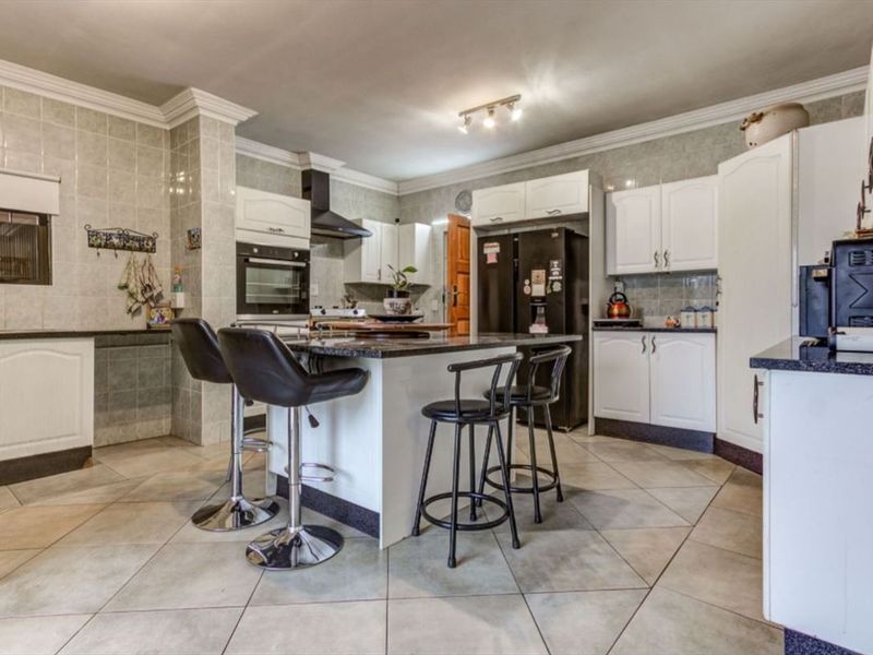 House For Sale in Birchleigh, Kempton Park - Photo 8