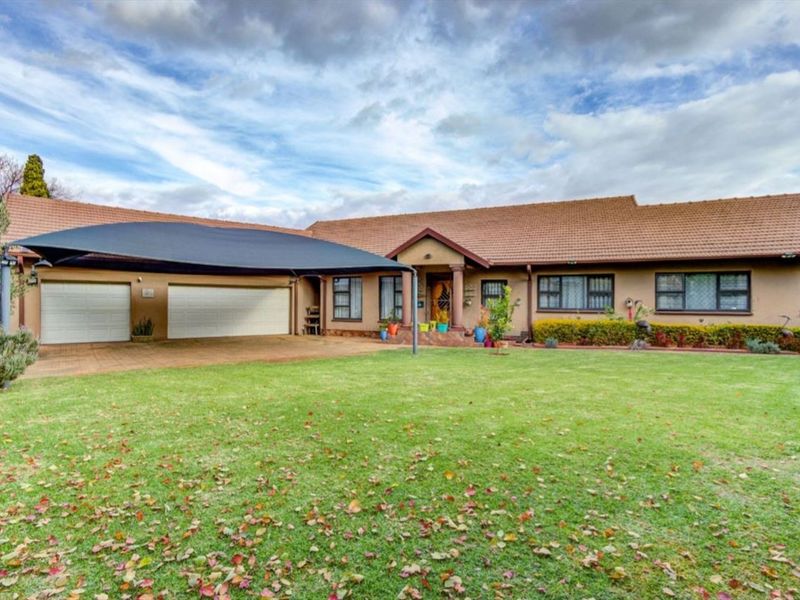 House For Sale in Birchleigh, Kempton Park - Photo 2