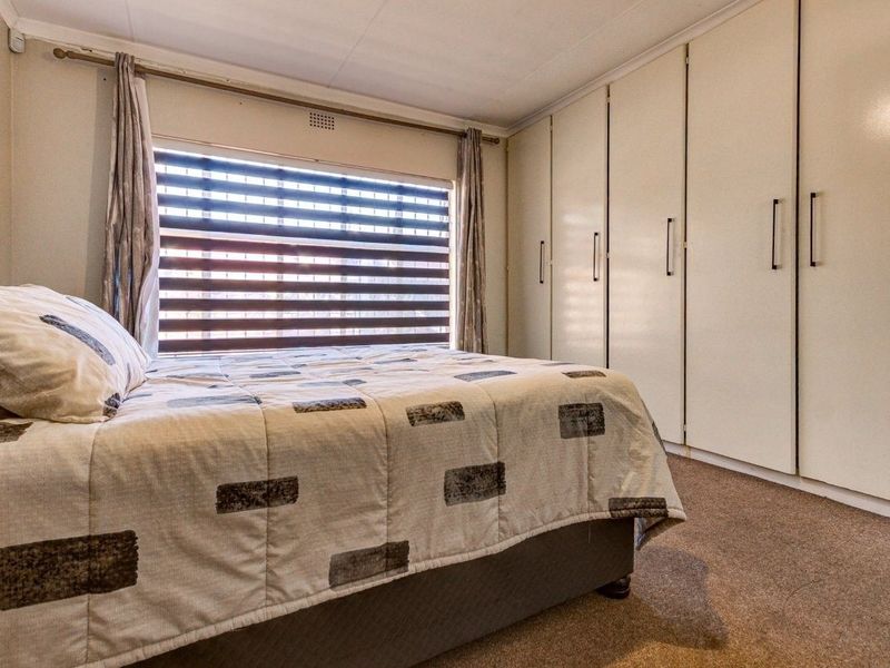 Townhouse For Sale in Birchleigh North, Kempton Park - Photo 10