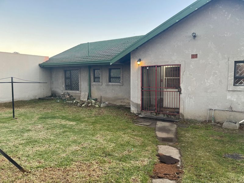 House For Sale in Kriel - Photo 4