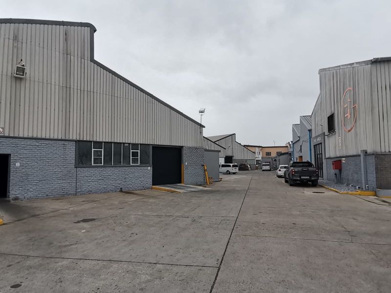 Industrial Warehouse To Let in Dal Josafat, Paarl - Photo 10