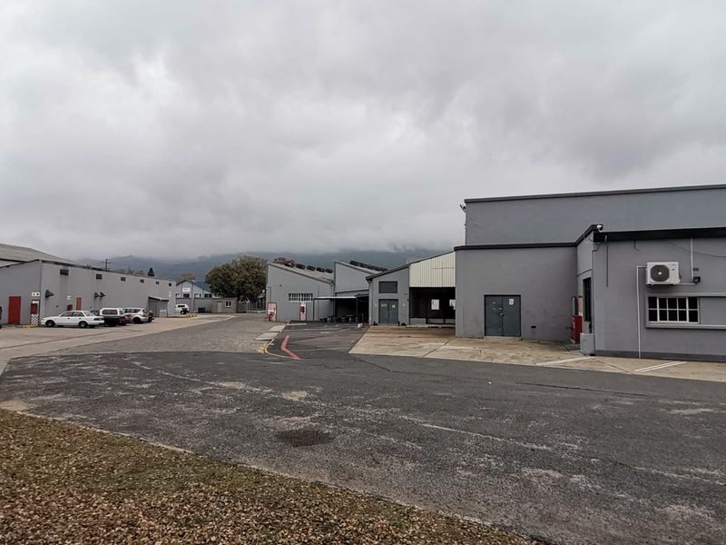 Industrial Warehouse To Let in Dal Josafat, Paarl - Photo 9