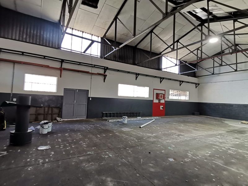 Industrial Warehouse To Let in Dal Josafat, Paarl - Photo 8