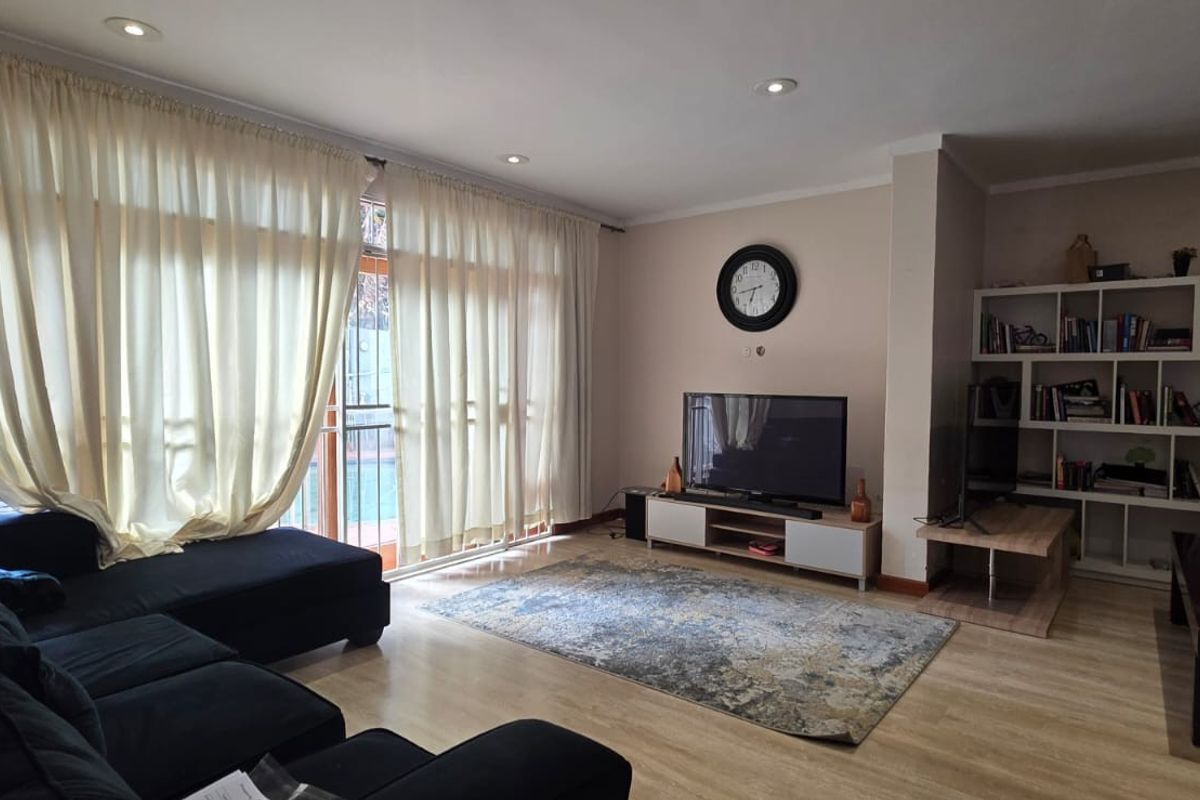 Investment Opportunity: 3 Bedroom Home with Income-Generating Flatlet - Sydenham, Johannesburg - Photo 4