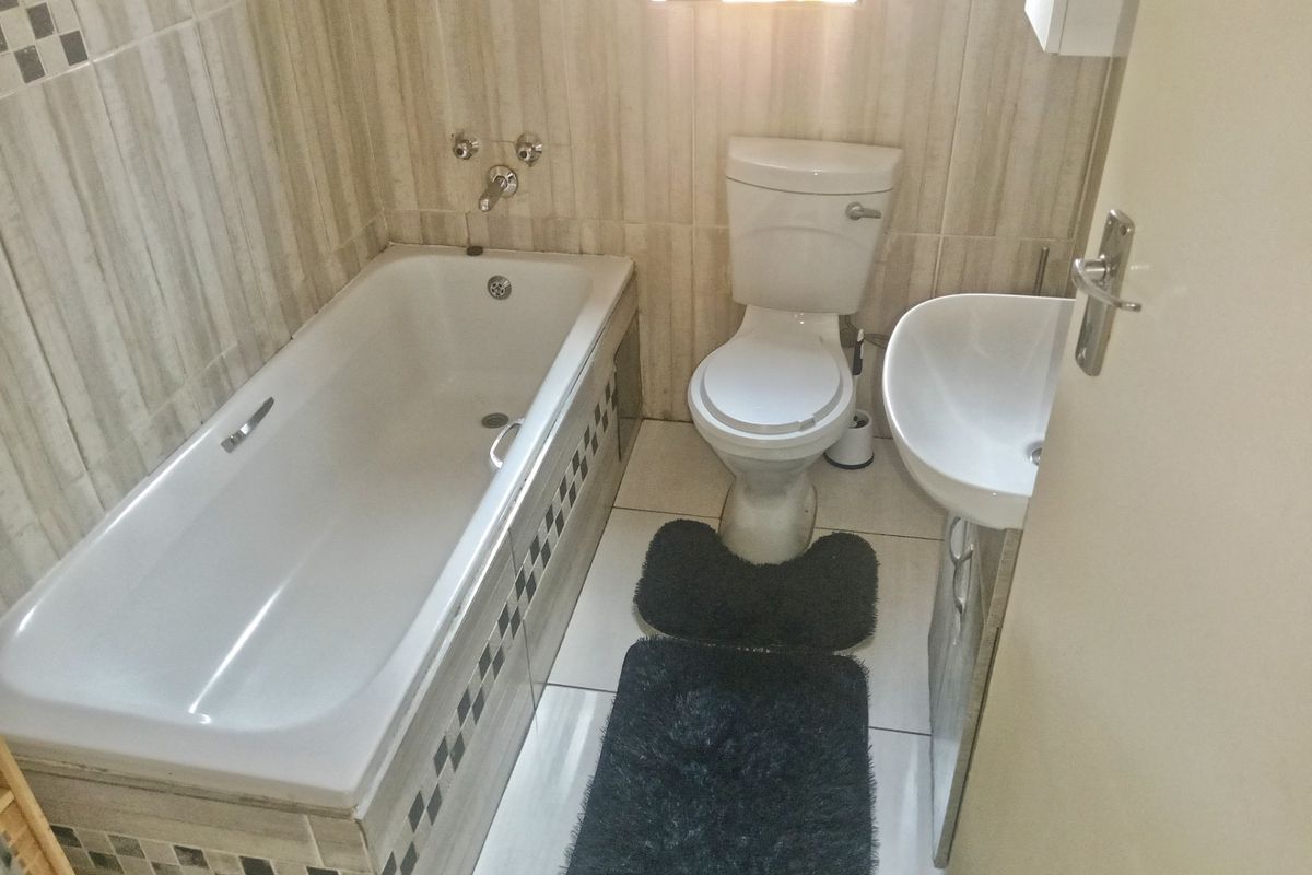 Modern House To Rent in Karenpark, Akasia. Primium and Best Location - Photo 5