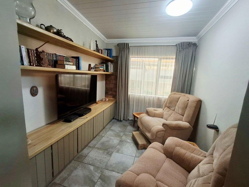 House For Sale in Stilbaai Wes, Stilbaai - Photo 10