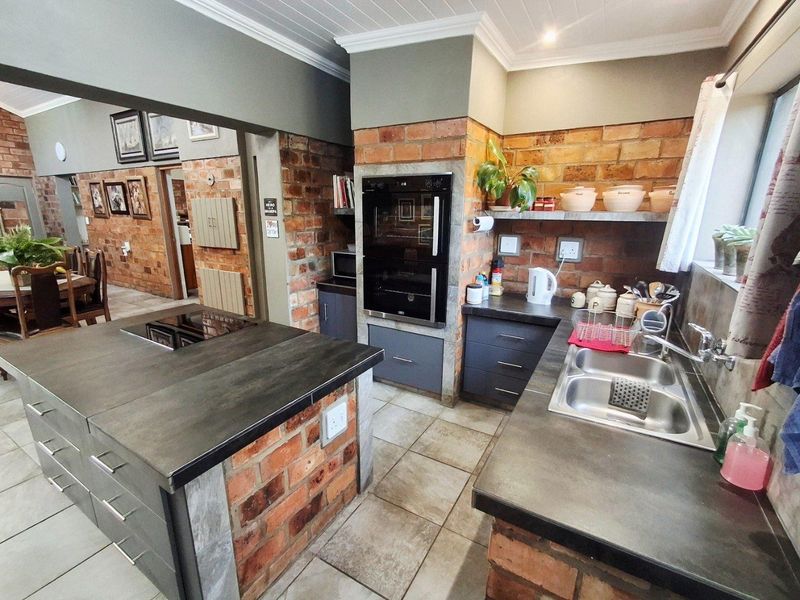 House For Sale in Stilbaai Wes, Stilbaai - Photo 7