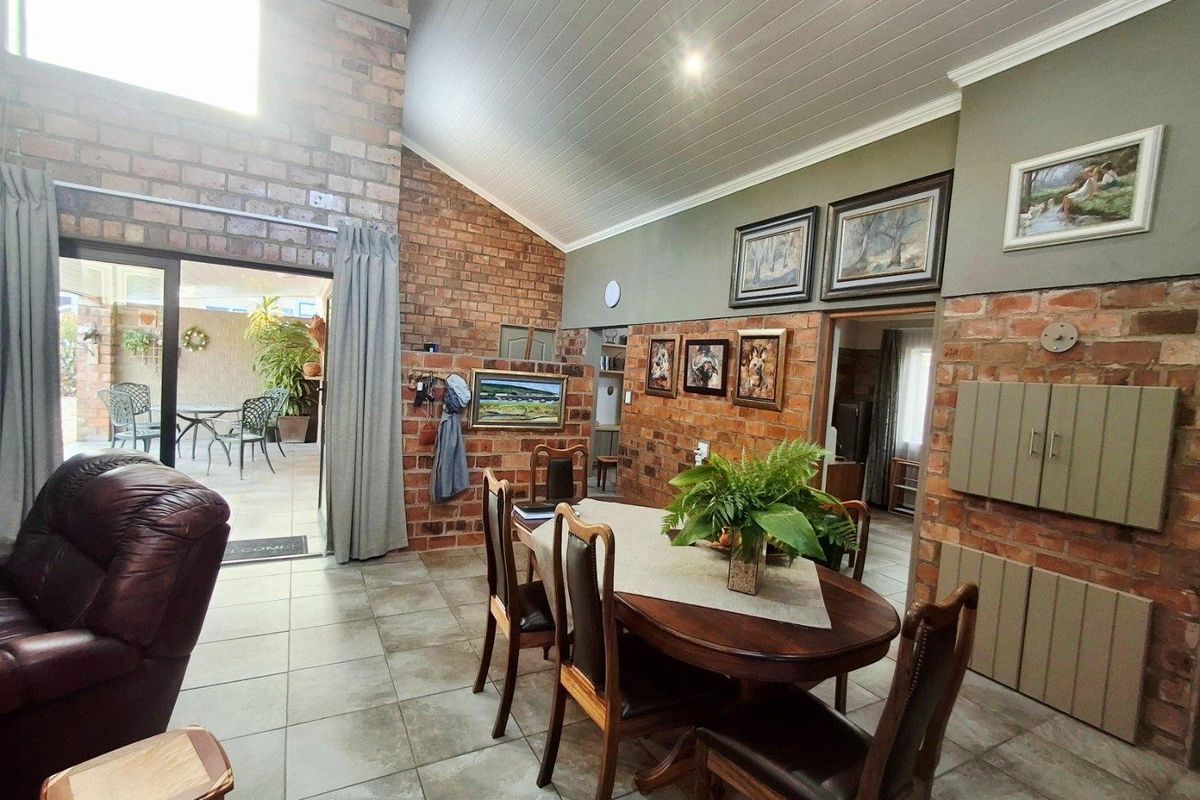 House For Sale in Stilbaai Wes, Stilbaai - Photo 5