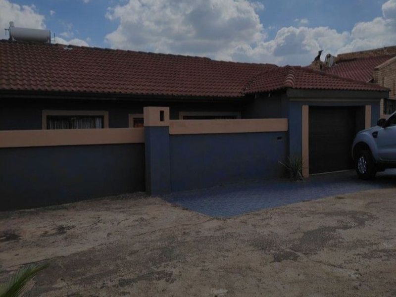 House To Rent in Protea North, Soweto - Photo 3