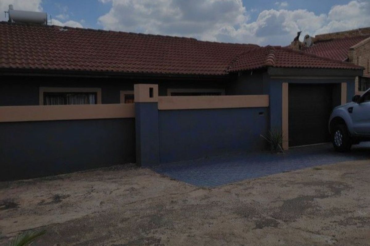 House To Rent in Protea North, Soweto - Photo 3