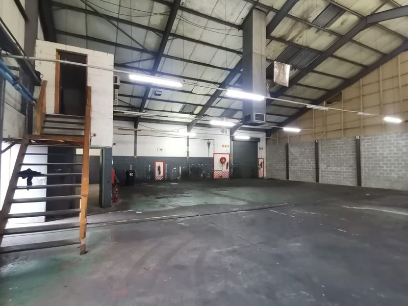 Industrial Warehouse to Let in Dal Josafat, Paarl - Photo 4
