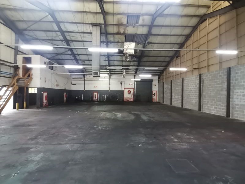 Industrial Warehouse to Let in Dal Josafat, Paarl - Photo 3