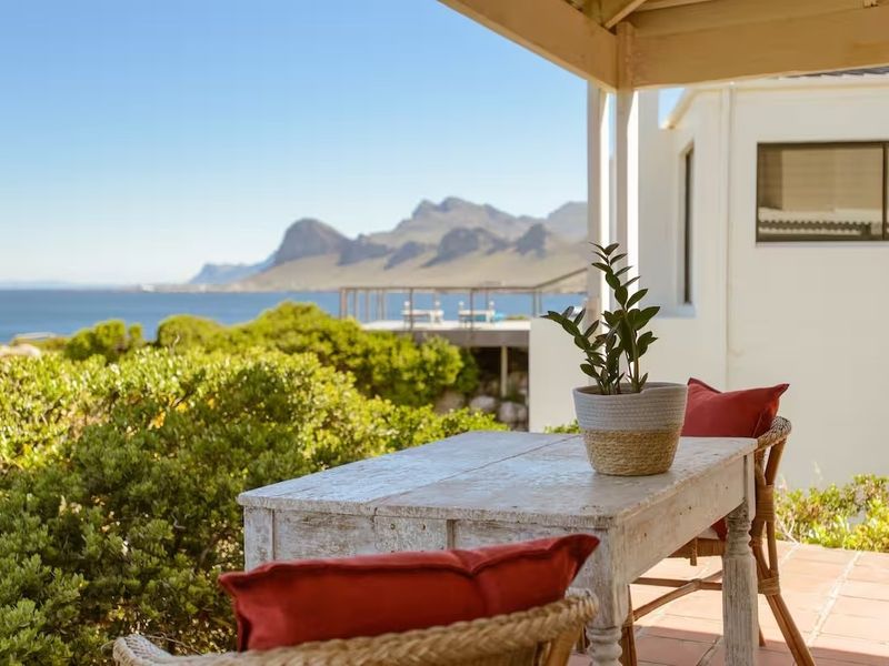 House For Sale in Pringle Bay - Photo 4