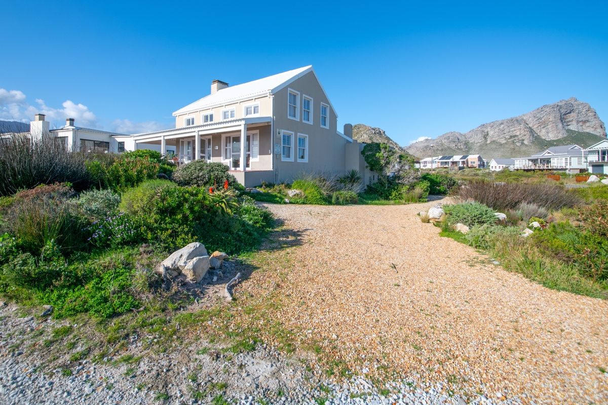House For Sale in Pringle Bay - Photo 2