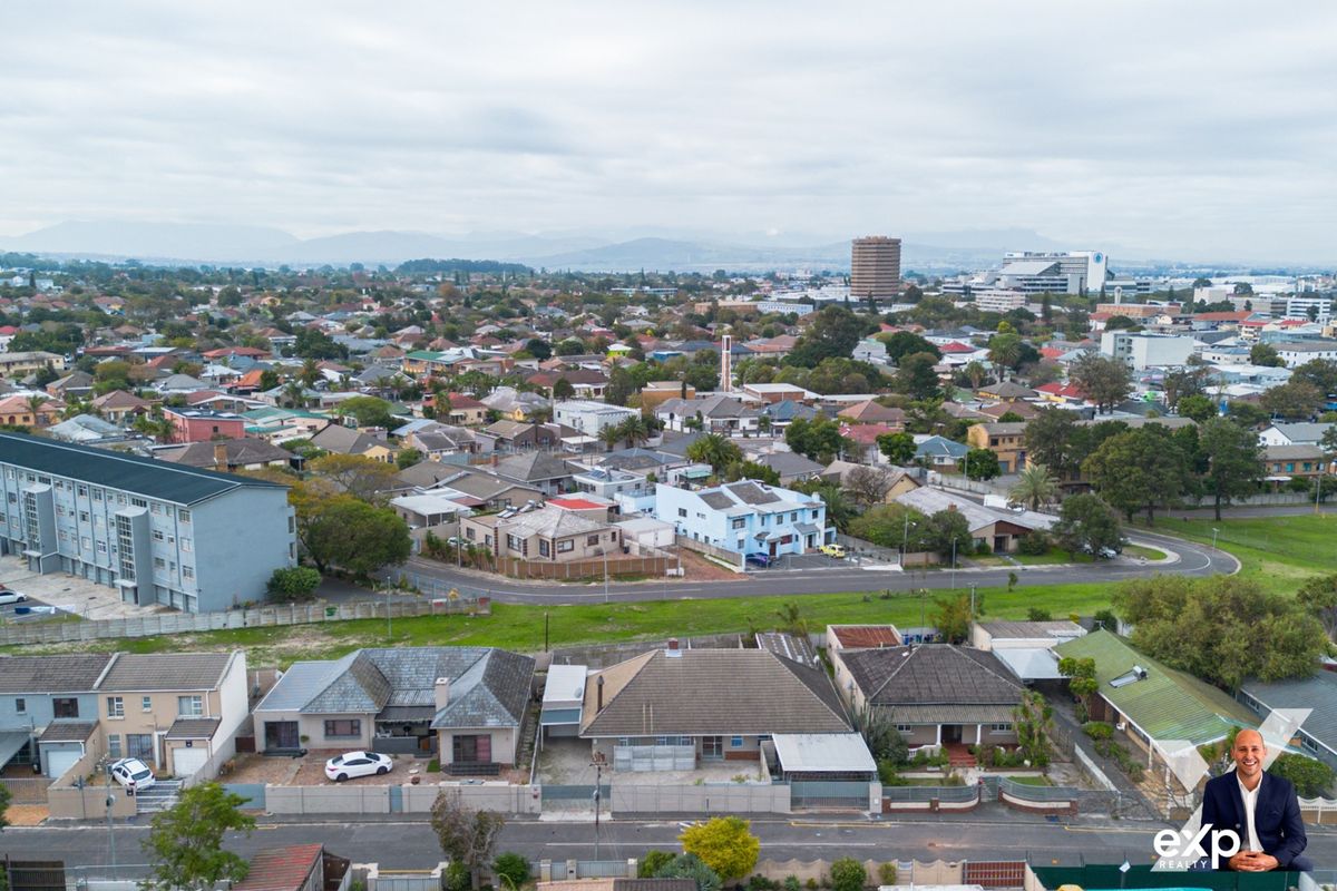 Versatile Property with Income-Generating Potential - Photo 3