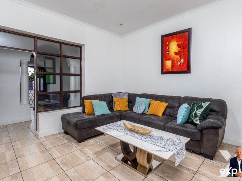 Versatile Property with Income-Generating Potential - Photo 6