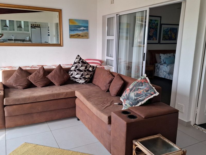 SHELLY BEACH : COMFORTABLE FURNSIHED THREE BEDROOM UNIT WITH 180 DEGREES SEAVIEW - Photo 3